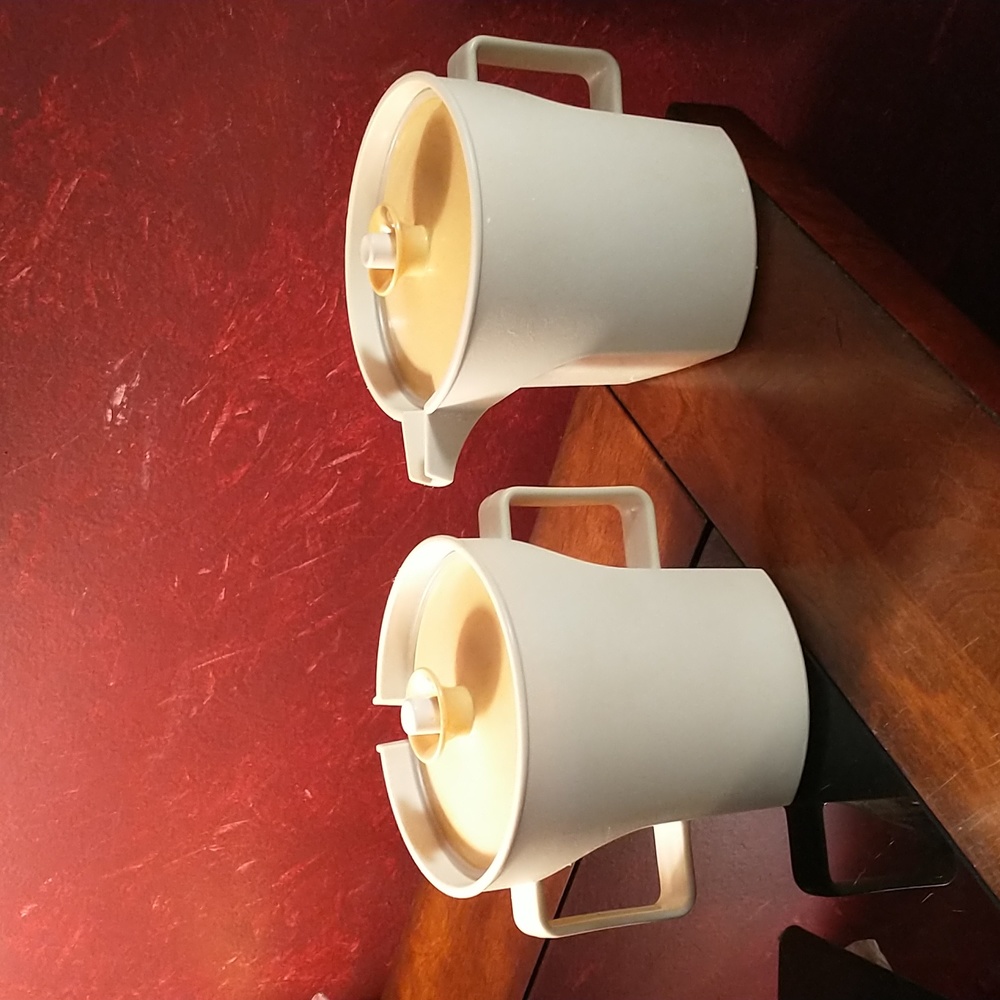 Tupperware - Vintage - Sugar & Creamer Set - Almond